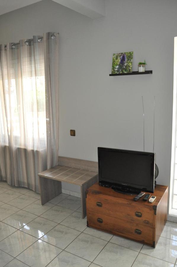 Maro'S Family Studios Limenas  Zewnętrze zdjęcie